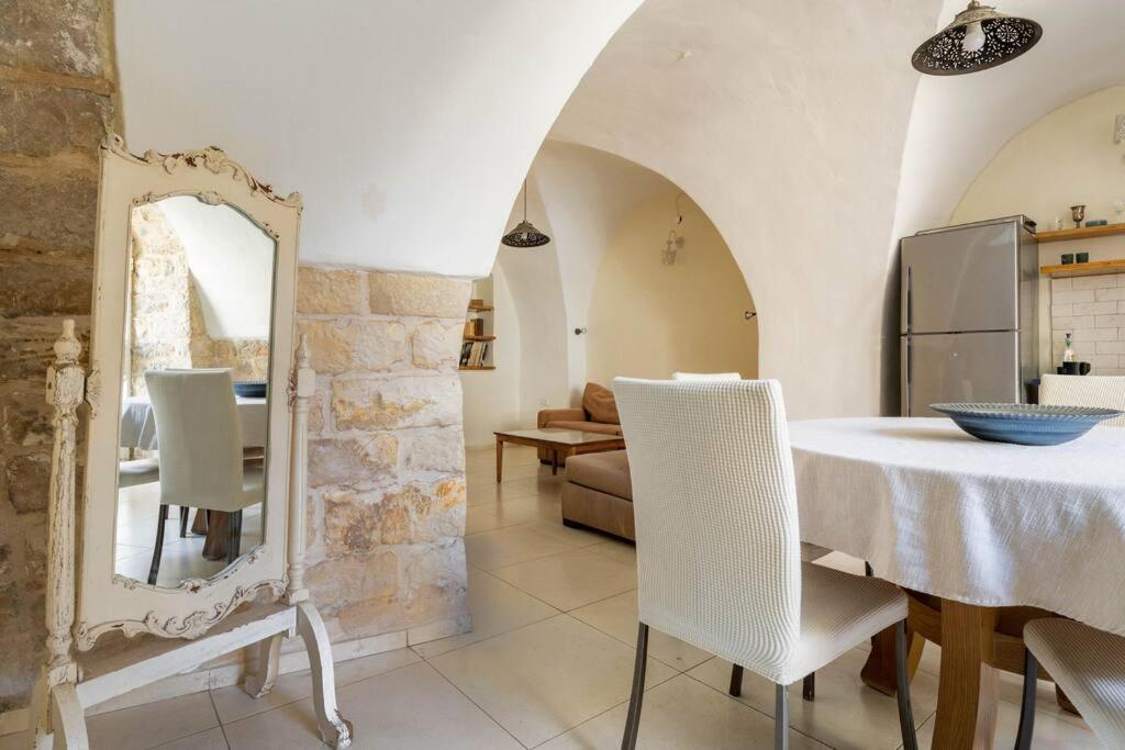 שלווה בעיר העתיקה - Peace In The Heart Of The Old City Safed Extérieur photo